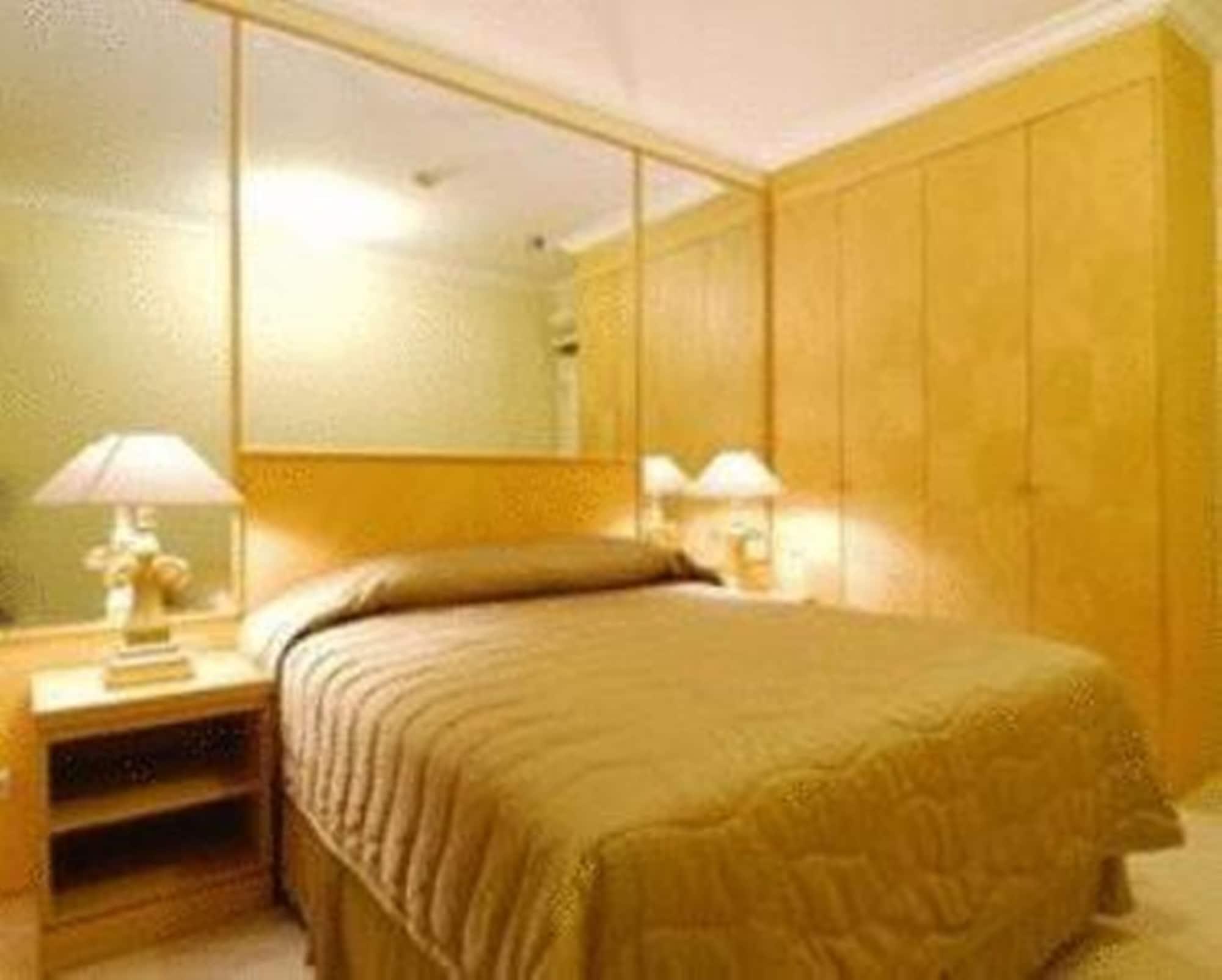 Batavia Hotel & Serviced Apartments Τζακάρτα Εξωτερικό φωτογραφία
