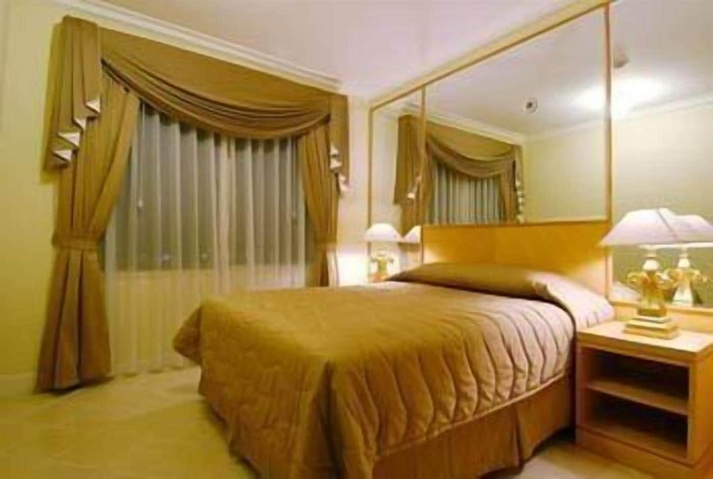 Batavia Hotel & Serviced Apartments Τζακάρτα Εξωτερικό φωτογραφία