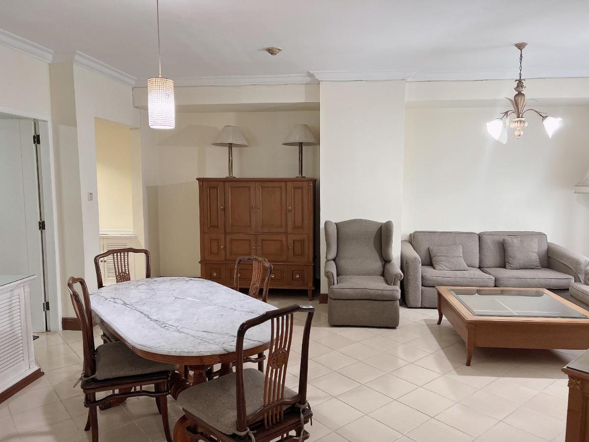 Batavia Hotel & Serviced Apartments Τζακάρτα Εξωτερικό φωτογραφία