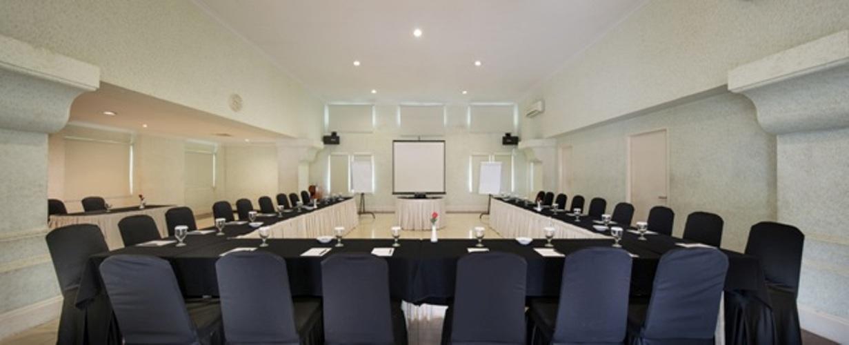 Batavia Hotel & Serviced Apartments Τζακάρτα Εξωτερικό φωτογραφία